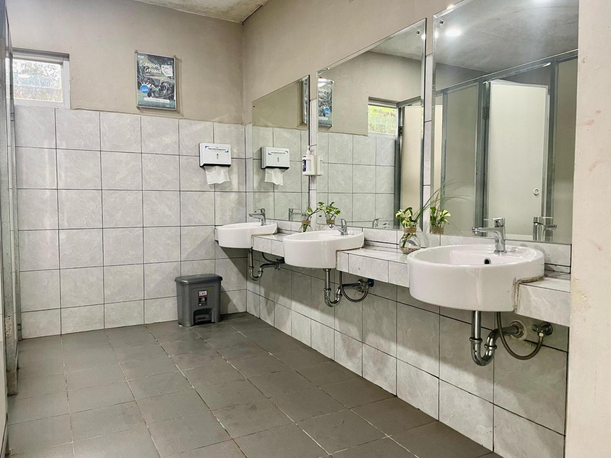 Heha Waterfall Suites & Camping Ground Paragajen Eksteriør bilde
